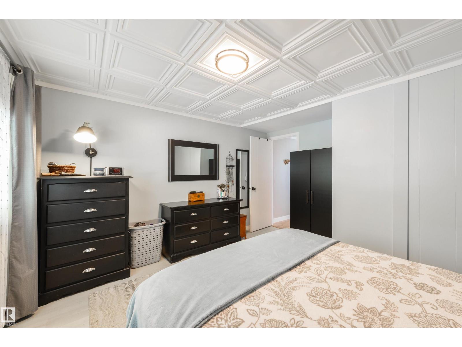 15 Post RD NW - 19