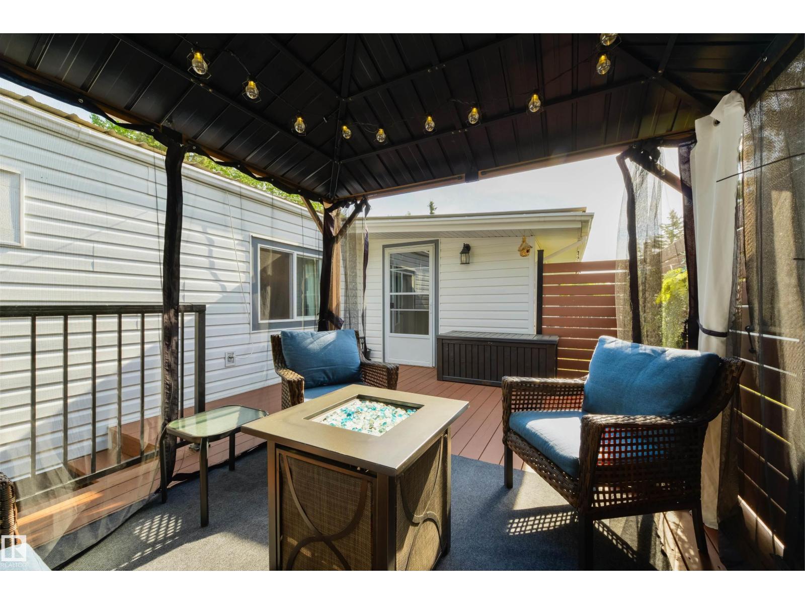 15 Post RD NW - 23