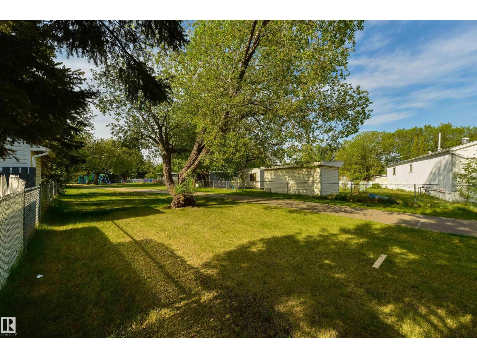 15 Post RD NW - 29