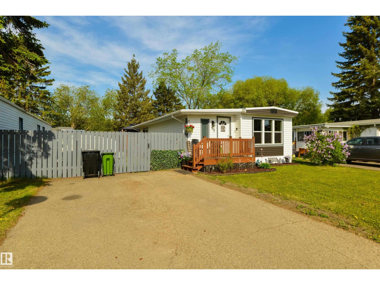 15 Post RD NW - 32