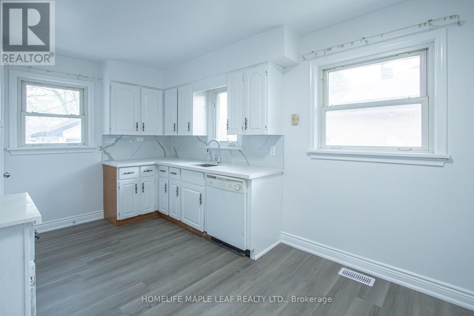 1663 HANSULD STREET - 23