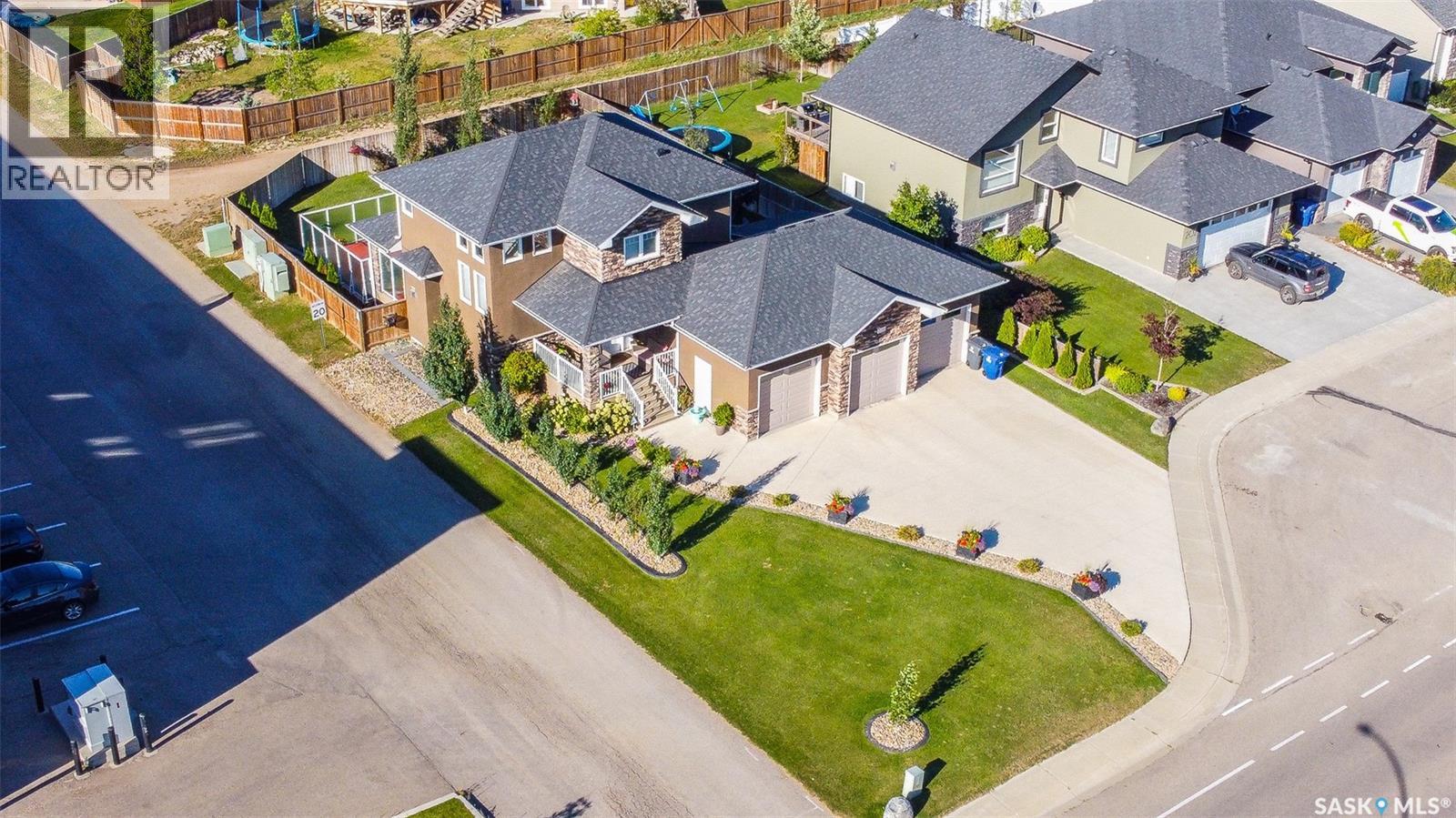 200 Clubhouse BOULEVARD E - 3