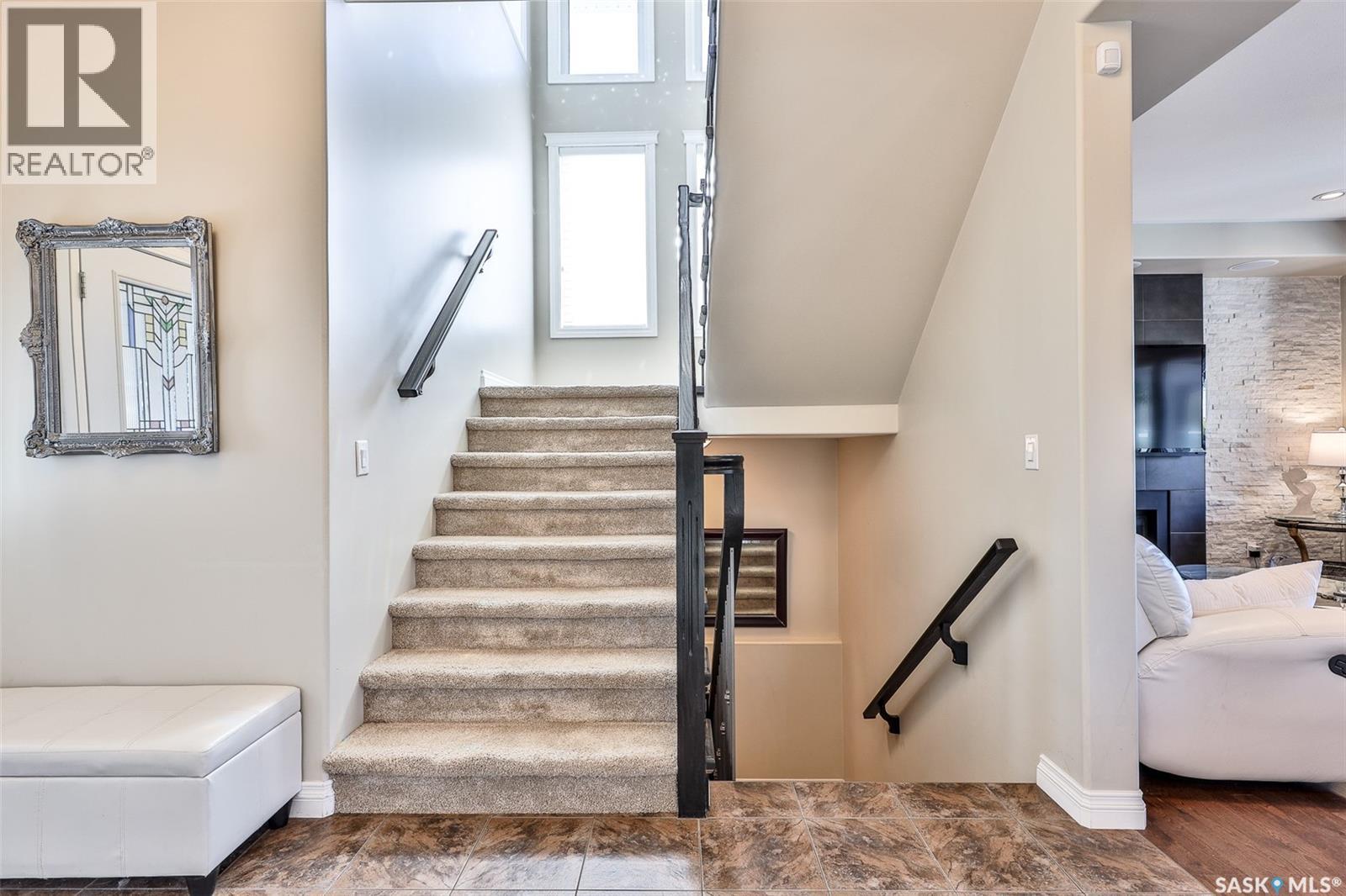200 Clubhouse BOULEVARD E - 31