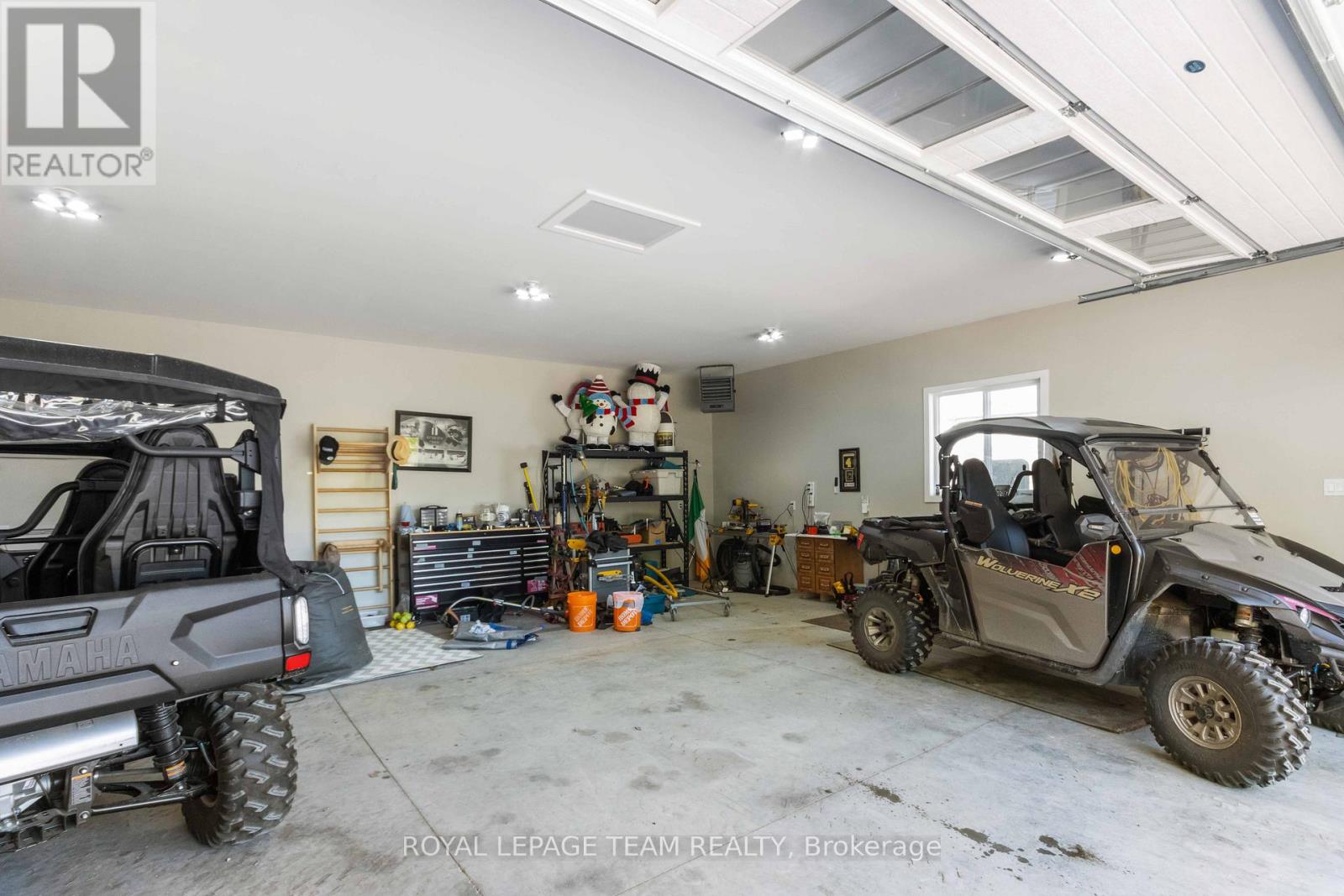 43 GREEN GATE LANE - 47