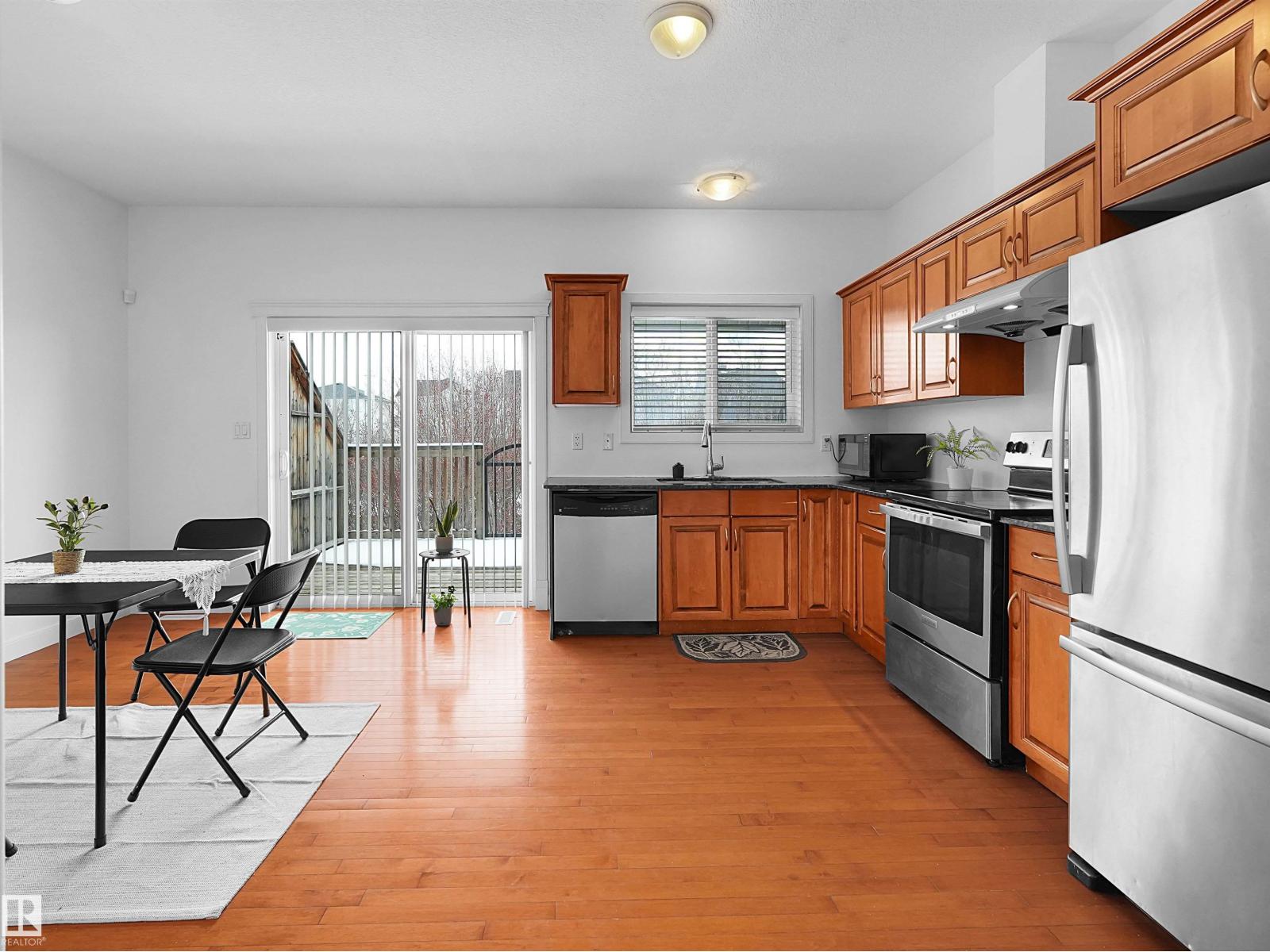 #11 13215 153 AV NW - 4