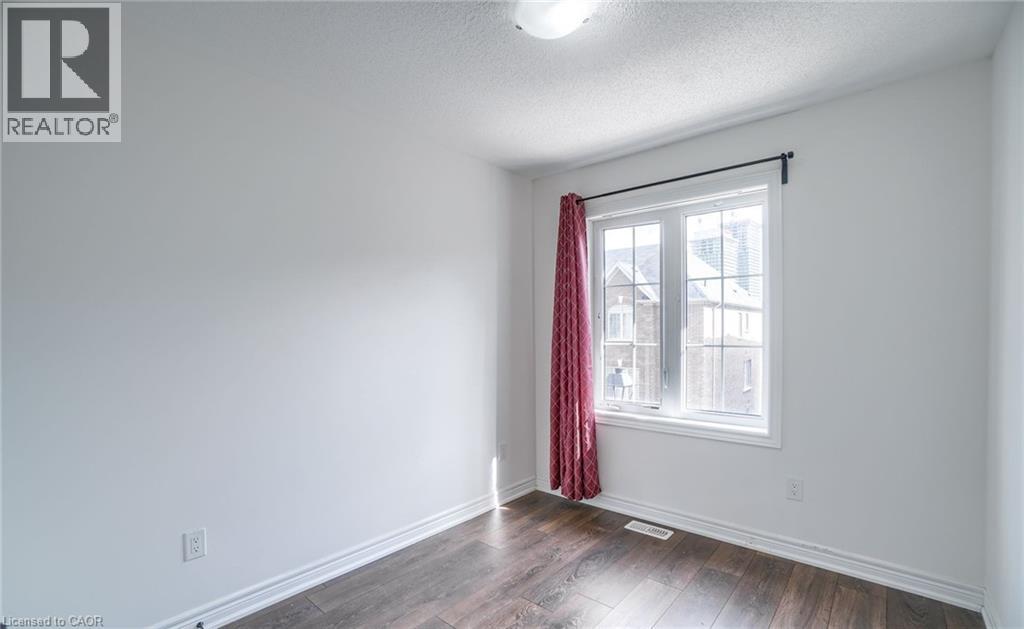 14 FAYE Street - 26