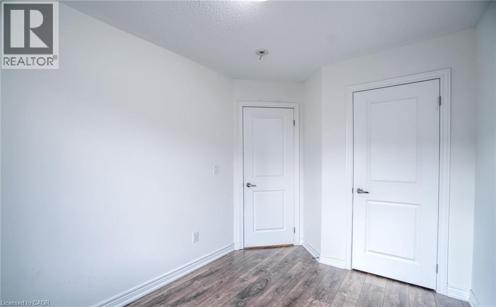14 FAYE Street - 25