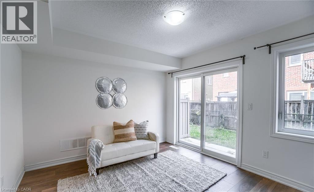 14 FAYE Street - 29