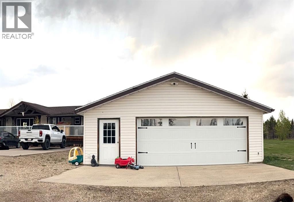 71074 Township Road 705 - 10