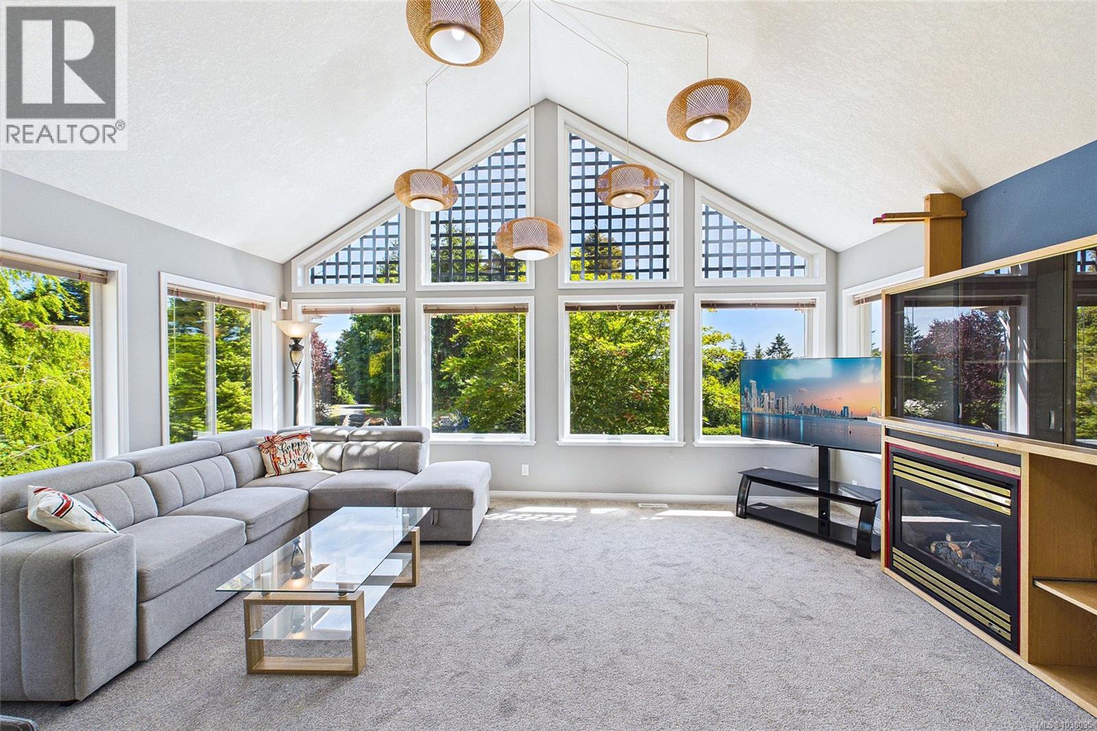2375 Glenellen Pl - Image 3
