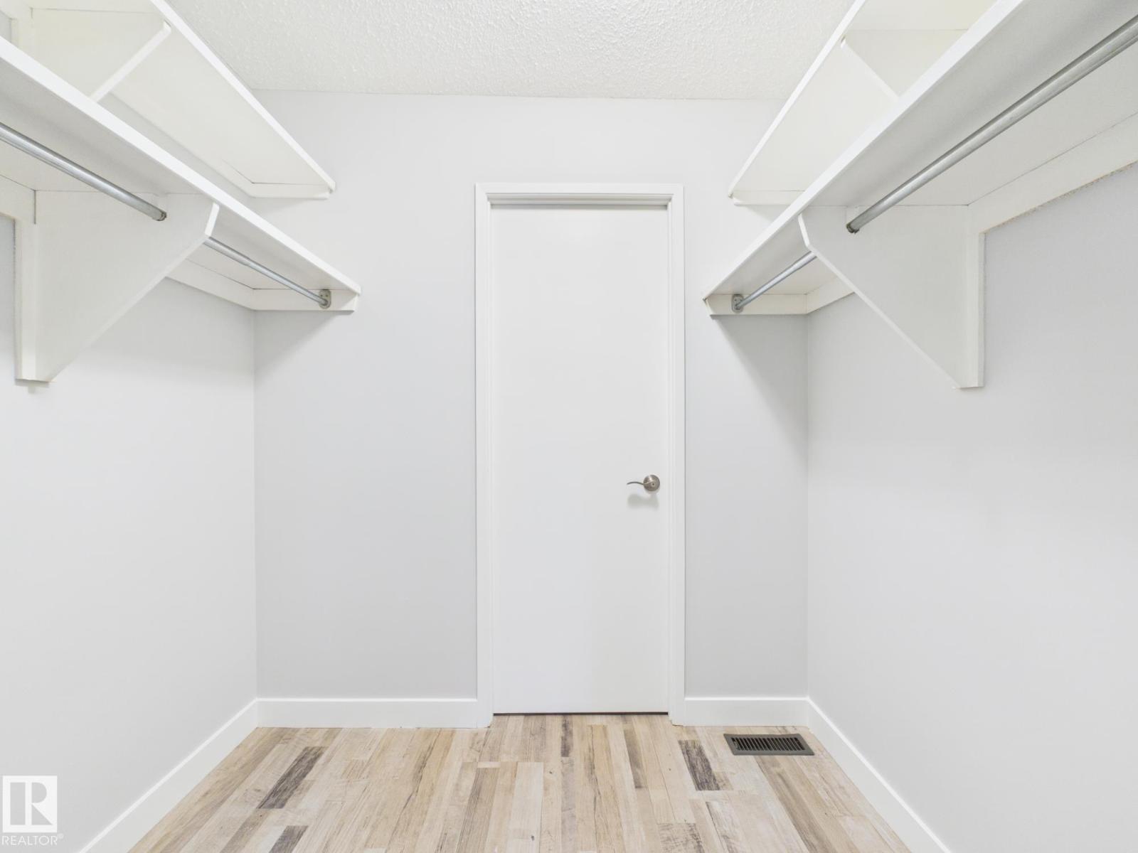 152 Surrey Gardens NW - 37