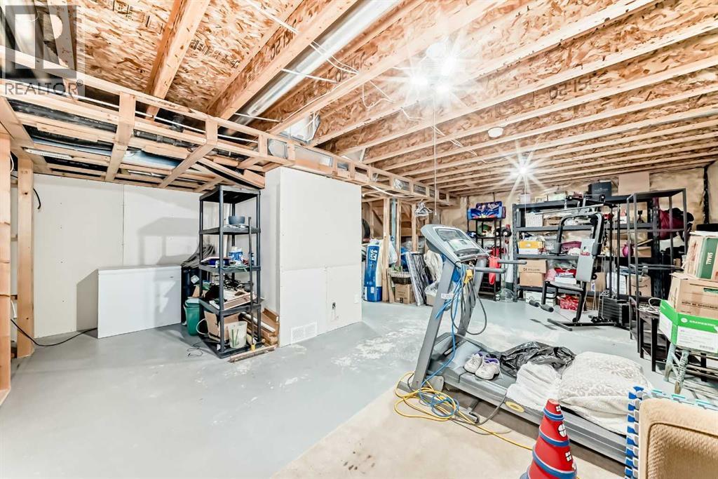 42 Chapalina Park Crescent SE - 37