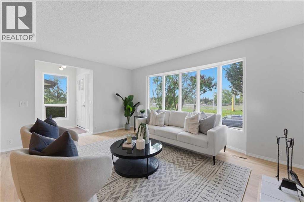 148 Edgedale Way NW - 4