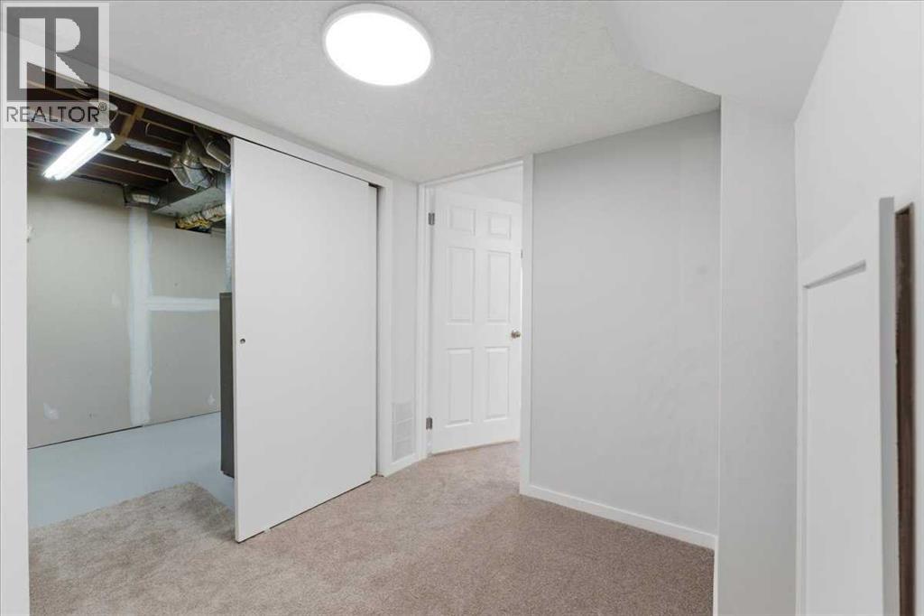 148 Edgedale Way NW - 30
