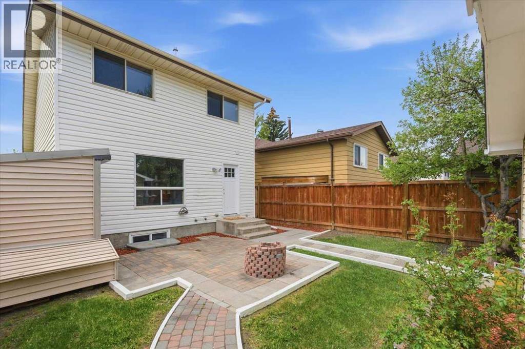 148 Edgedale Way NW - 36