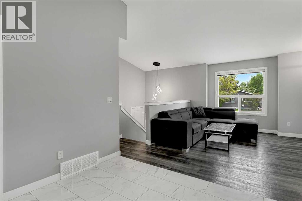 9638 112 Avenue - 5