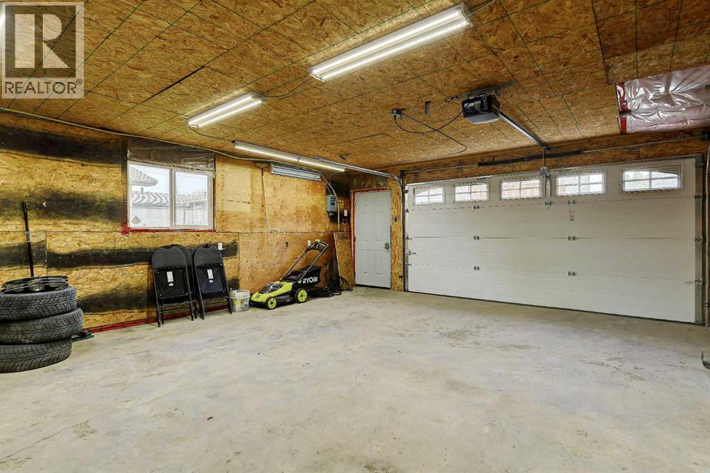 9638 112 Avenue - 22
