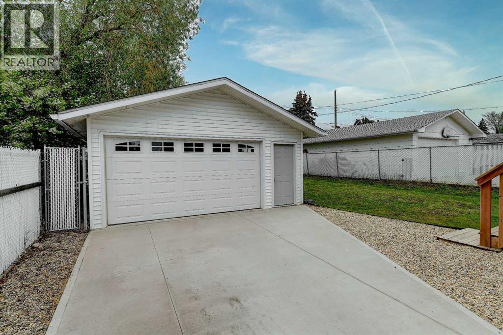 9638 112 Avenue - 23