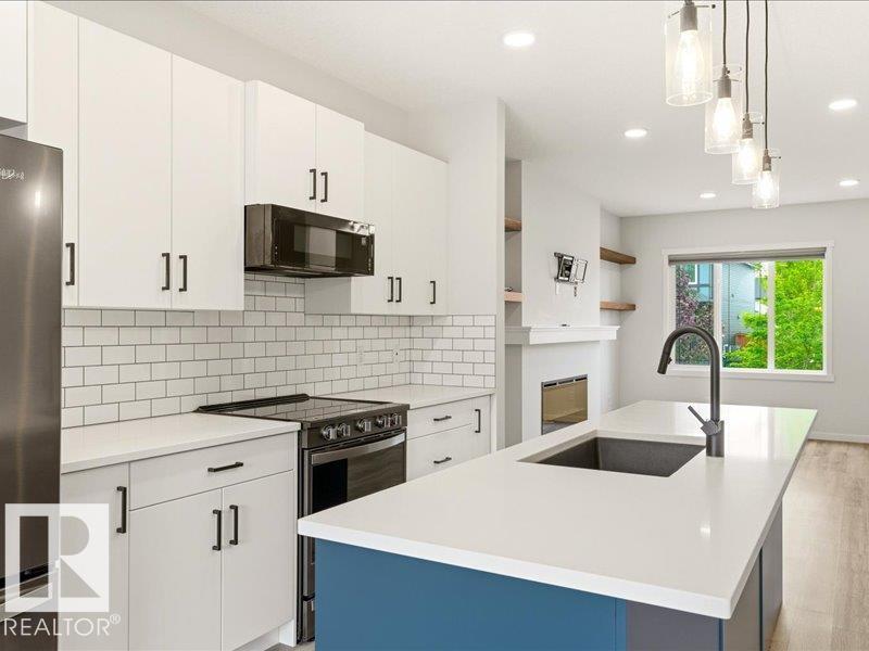 17487 77 ST NW - 16