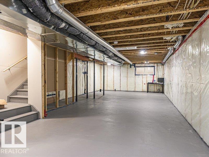 17487 77 ST NW - 42