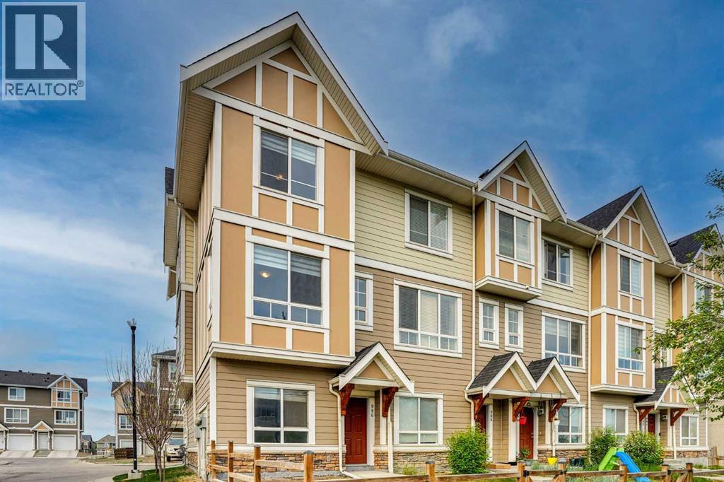 986 Sherwood Boulevard NW - 2