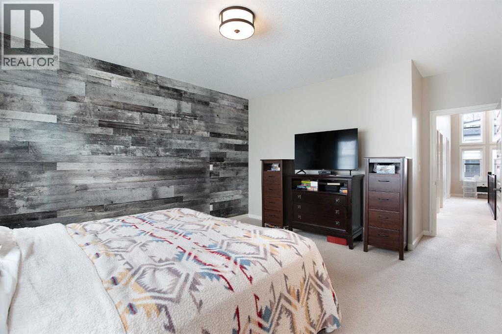 4827 22 Avenue NW - 22