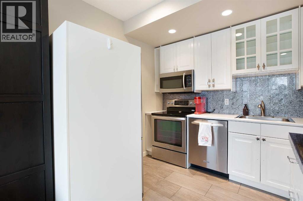 4827 22 Avenue NW - 34
