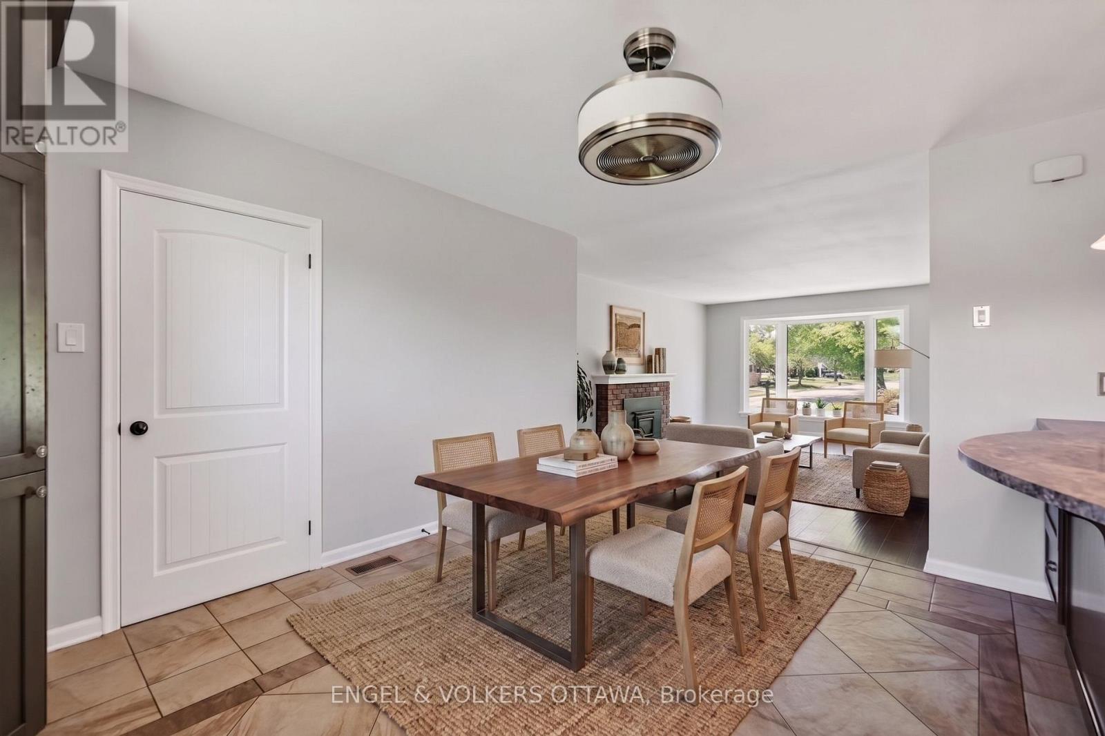 989 CONNAUGHT AVENUE - 3