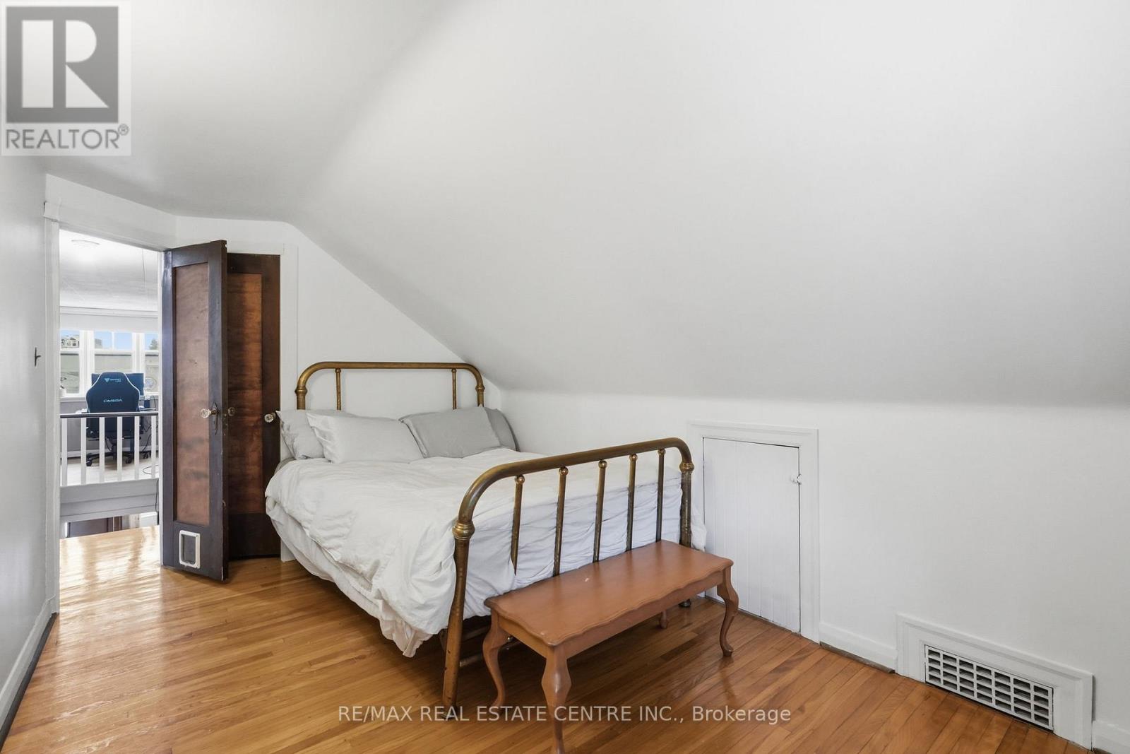 21 YORK STREET - 37