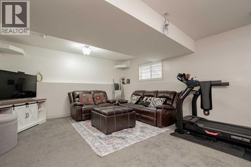 7110 90 Street - 15