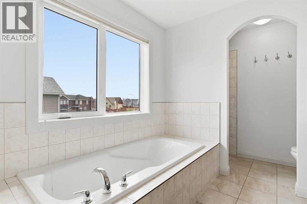 121 Copperstone Close SE - 22
