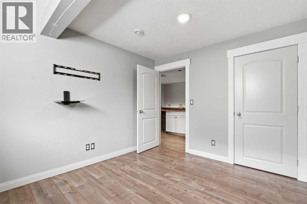 121 Copperstone Close SE - 33