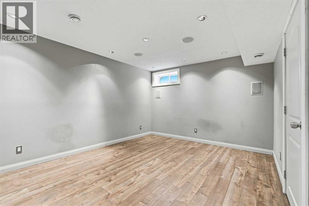 121 Copperstone Close SE - 32
