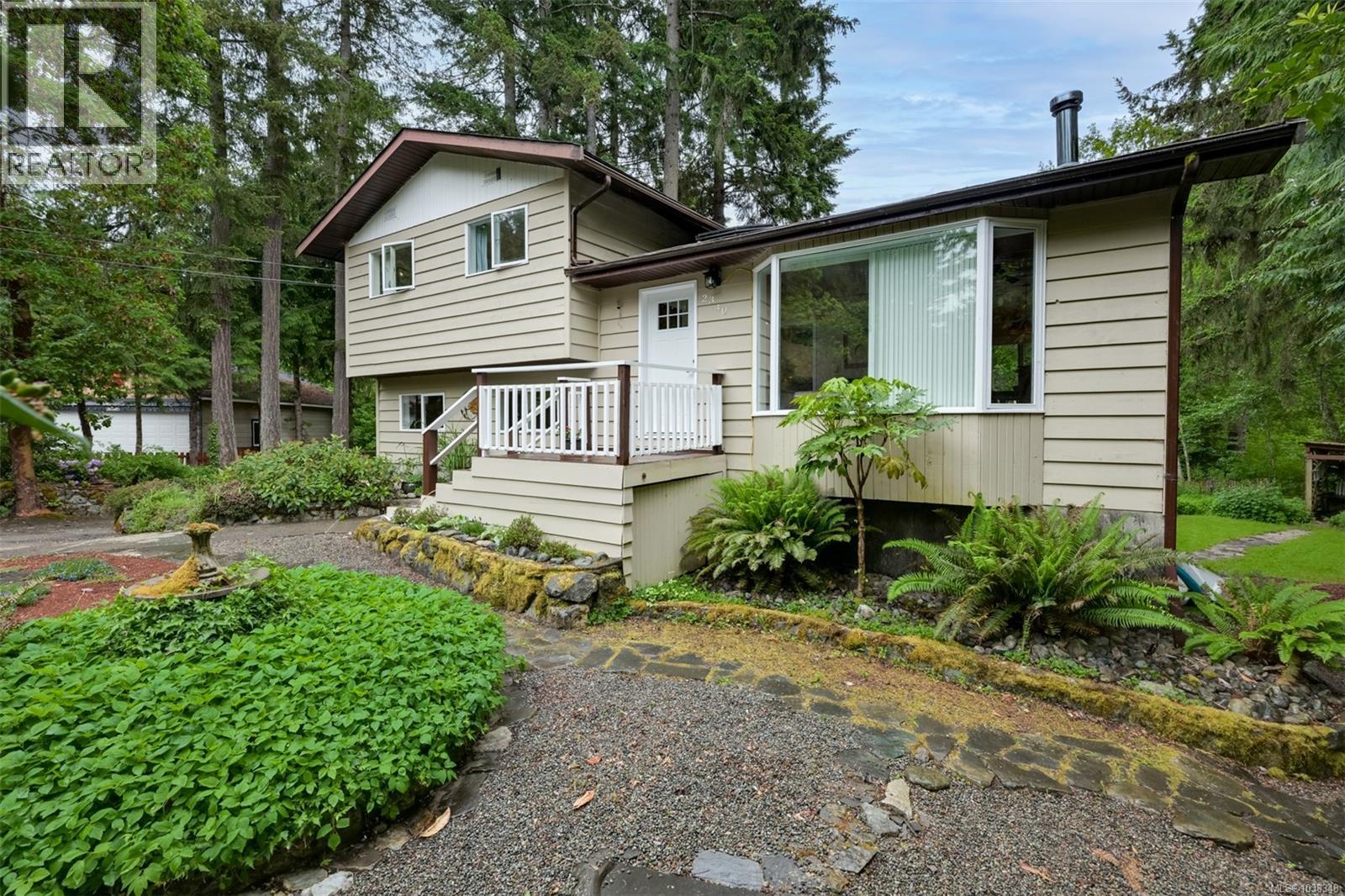 2340 Macdonald Rd - Image 3