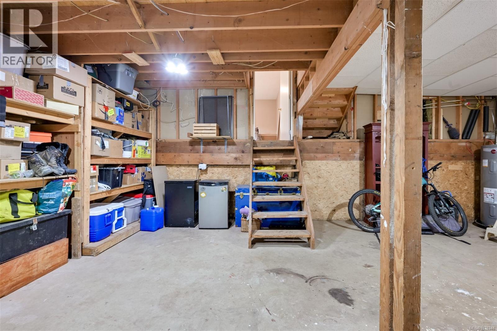 2340 Macdonald Rd - 53