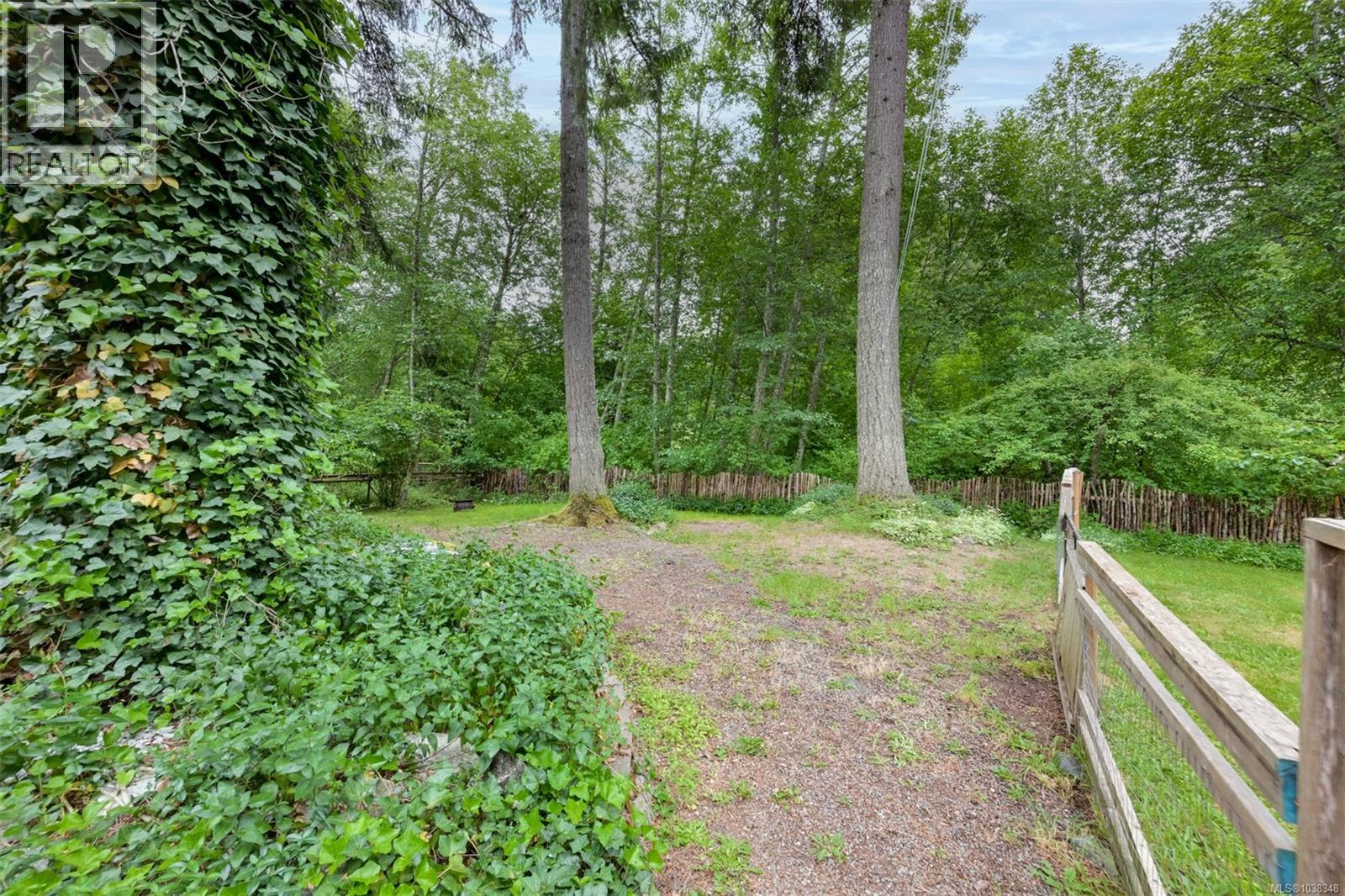 2340 Macdonald Rd - 59
