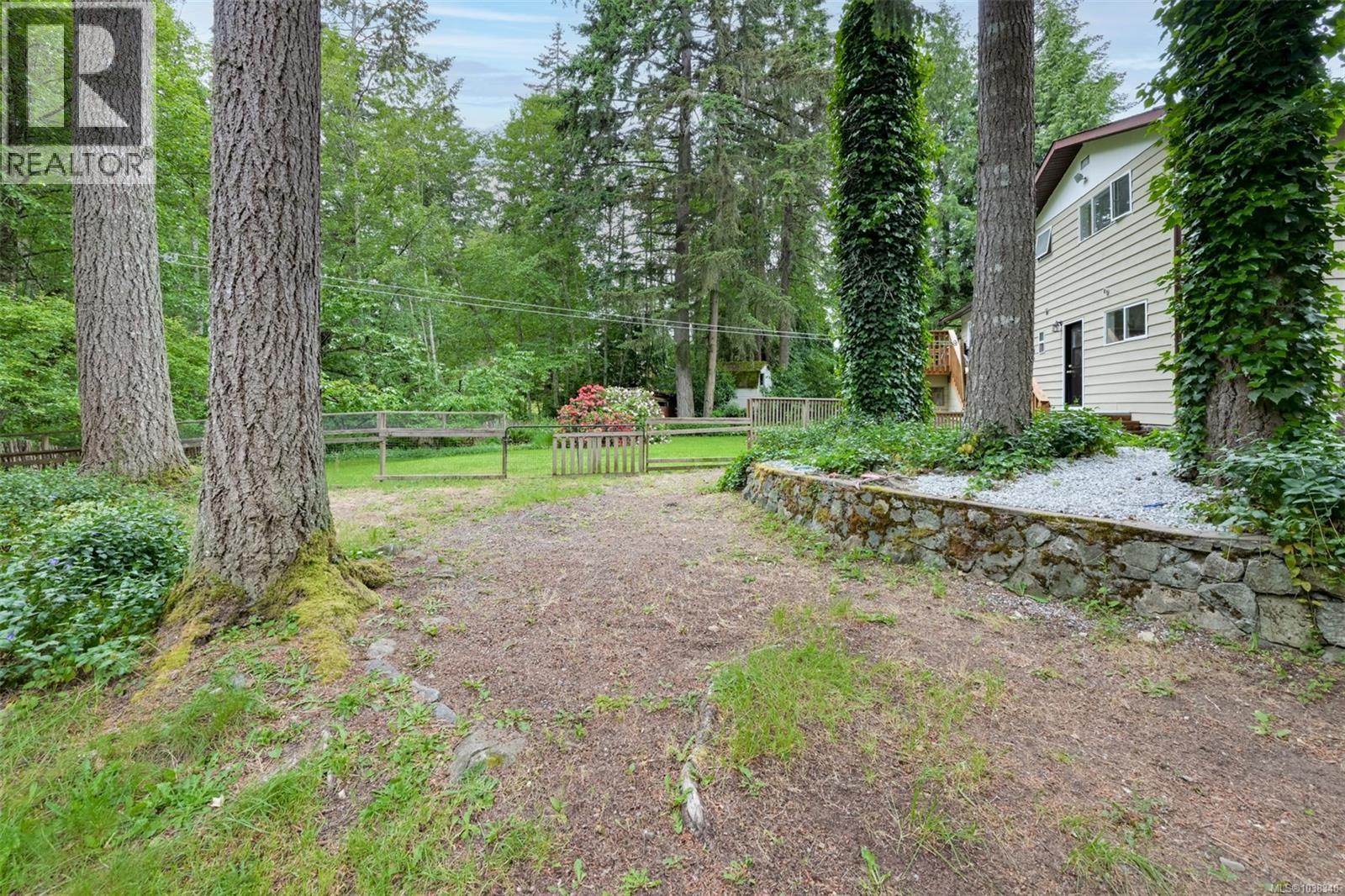 2340 Macdonald Rd - 61