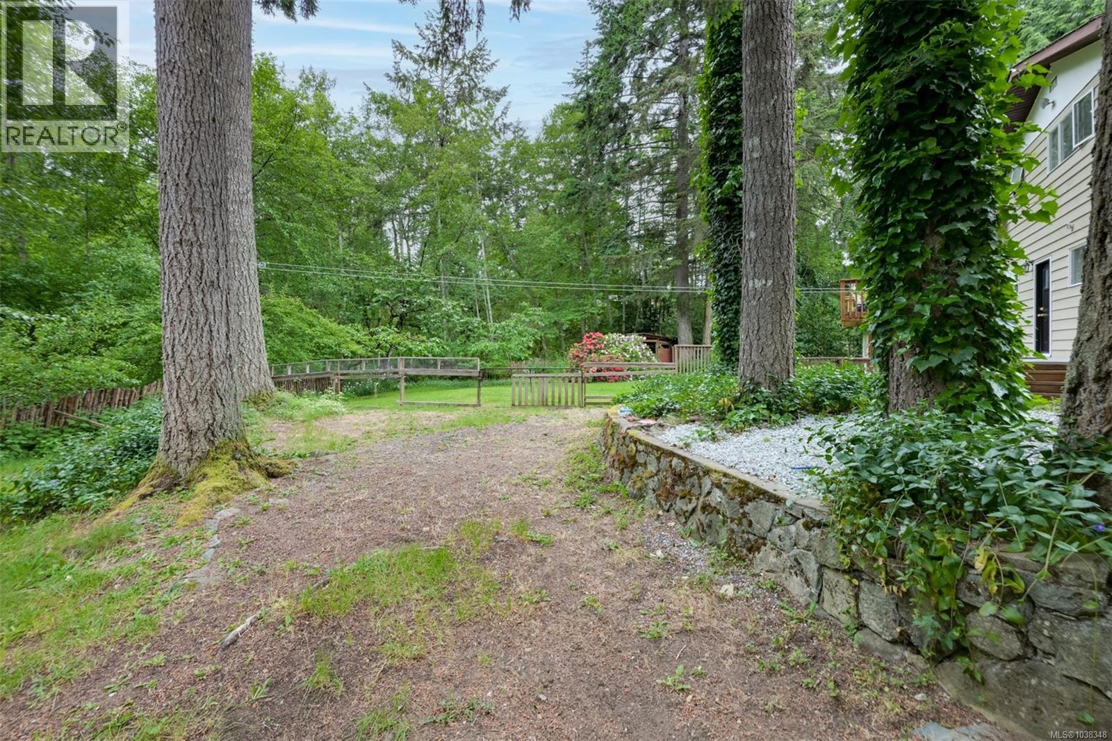 2340 Macdonald Rd - 63