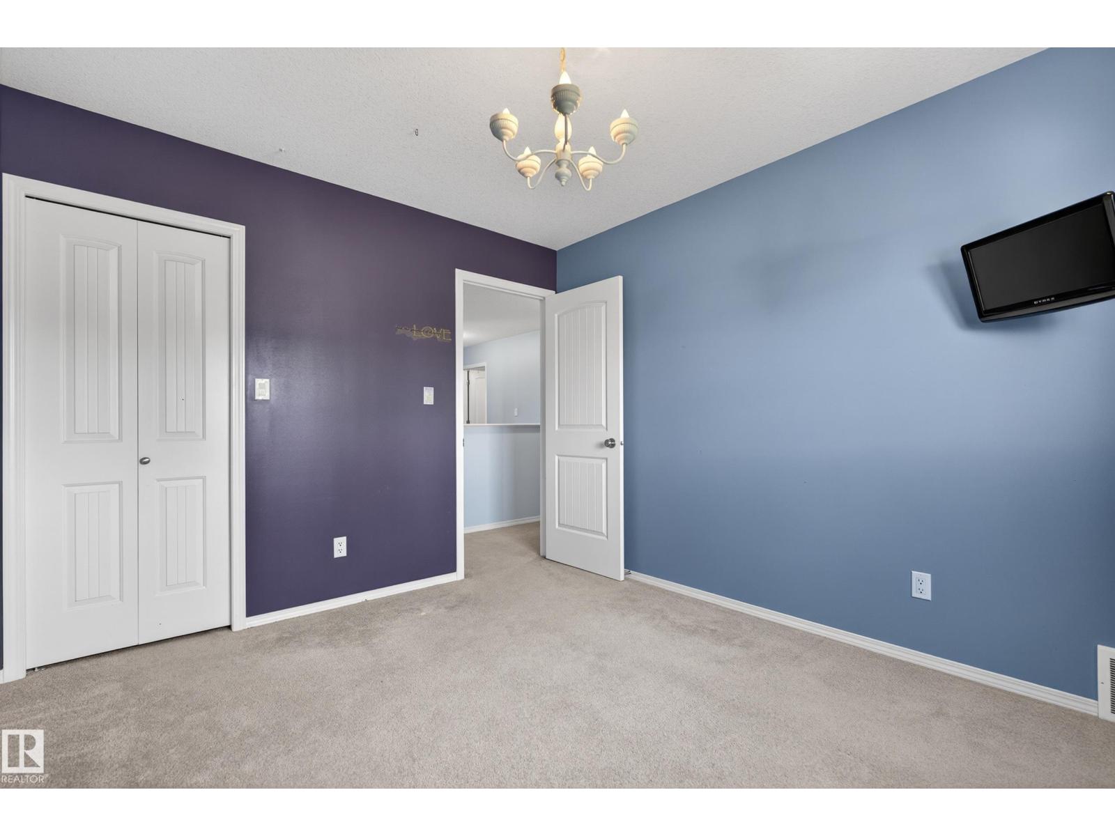 988 REGENCY DR - 26