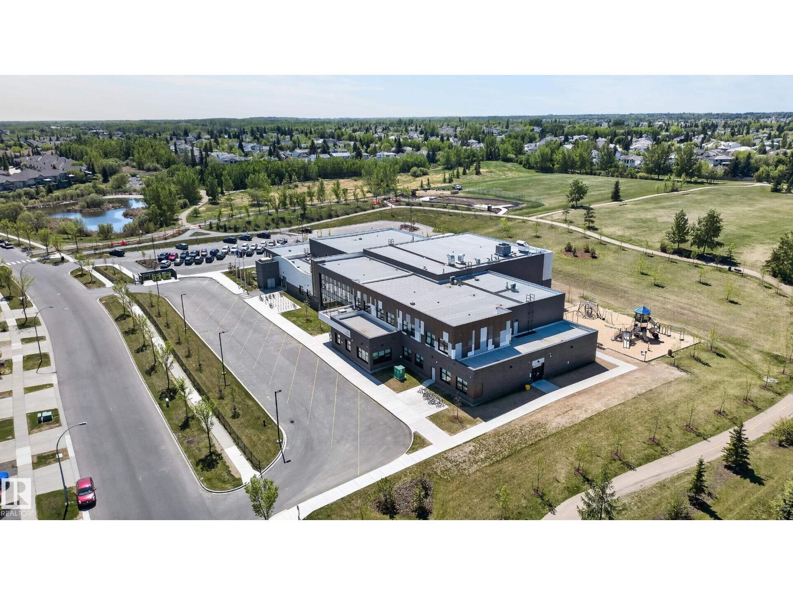 988 REGENCY DR - 46
