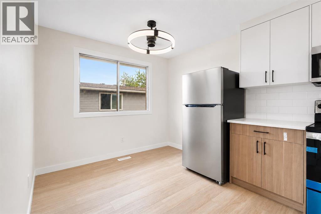 #4 1701 48 Street SE - 11