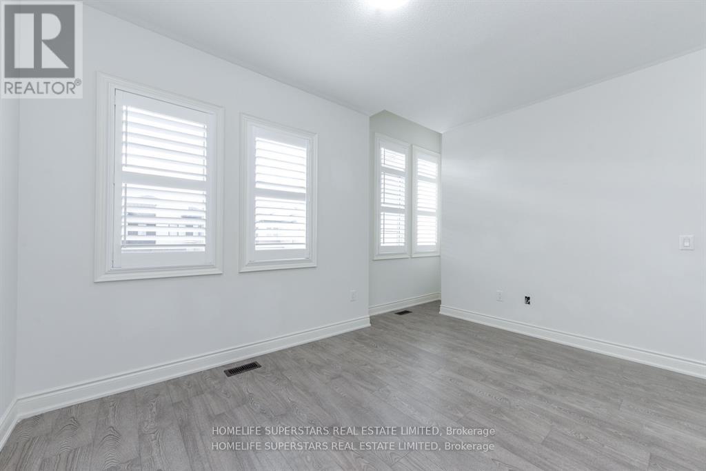 21 CATTAIL CRESCENT - 29