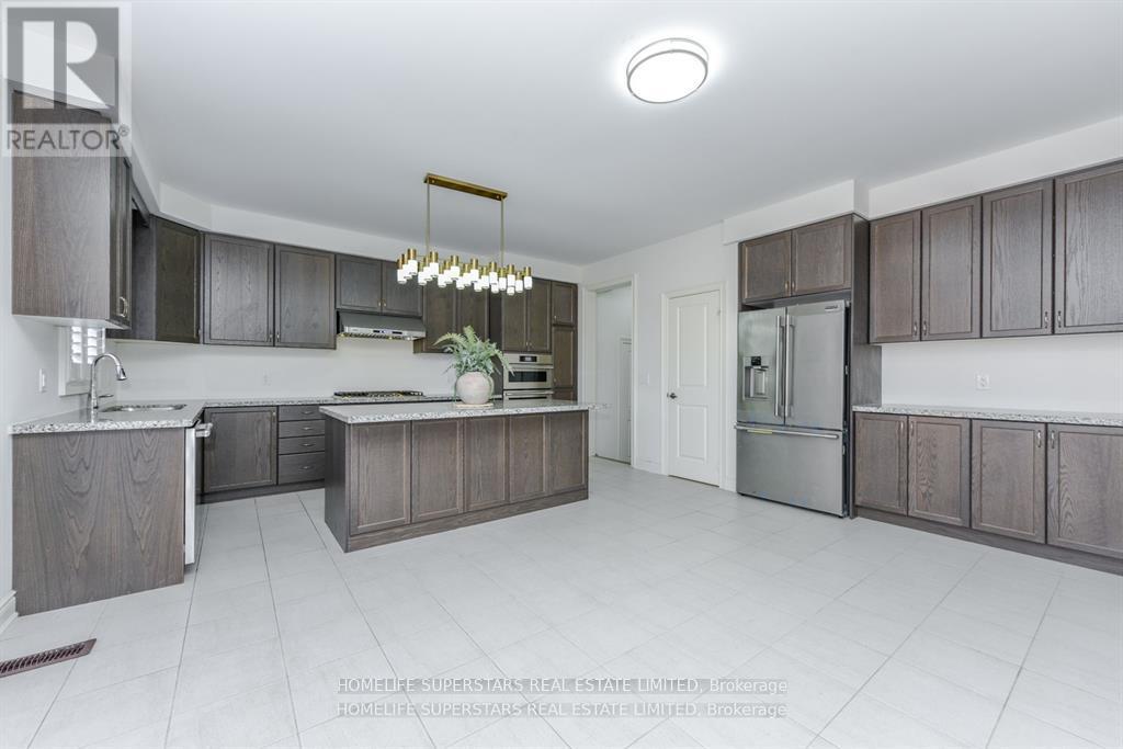21 CATTAIL CRESCENT - 23