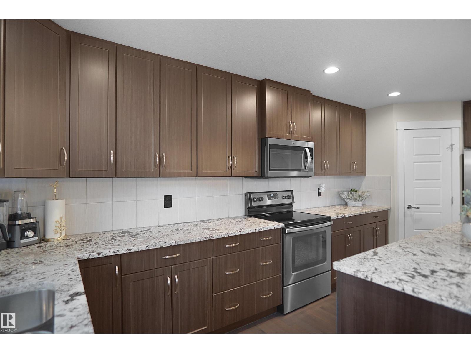 16779 122 ST NW - 23