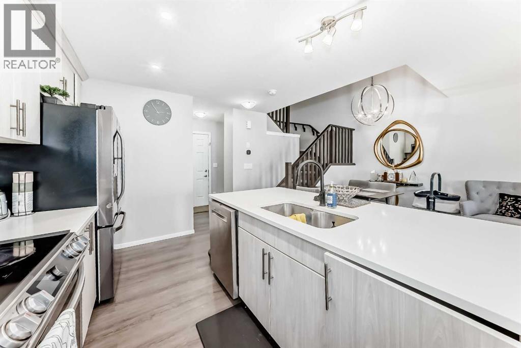 1283 140 Avenue NW - 10