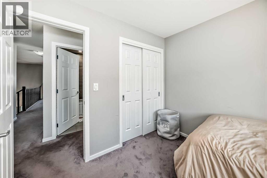 1283 140 Avenue NW - 32