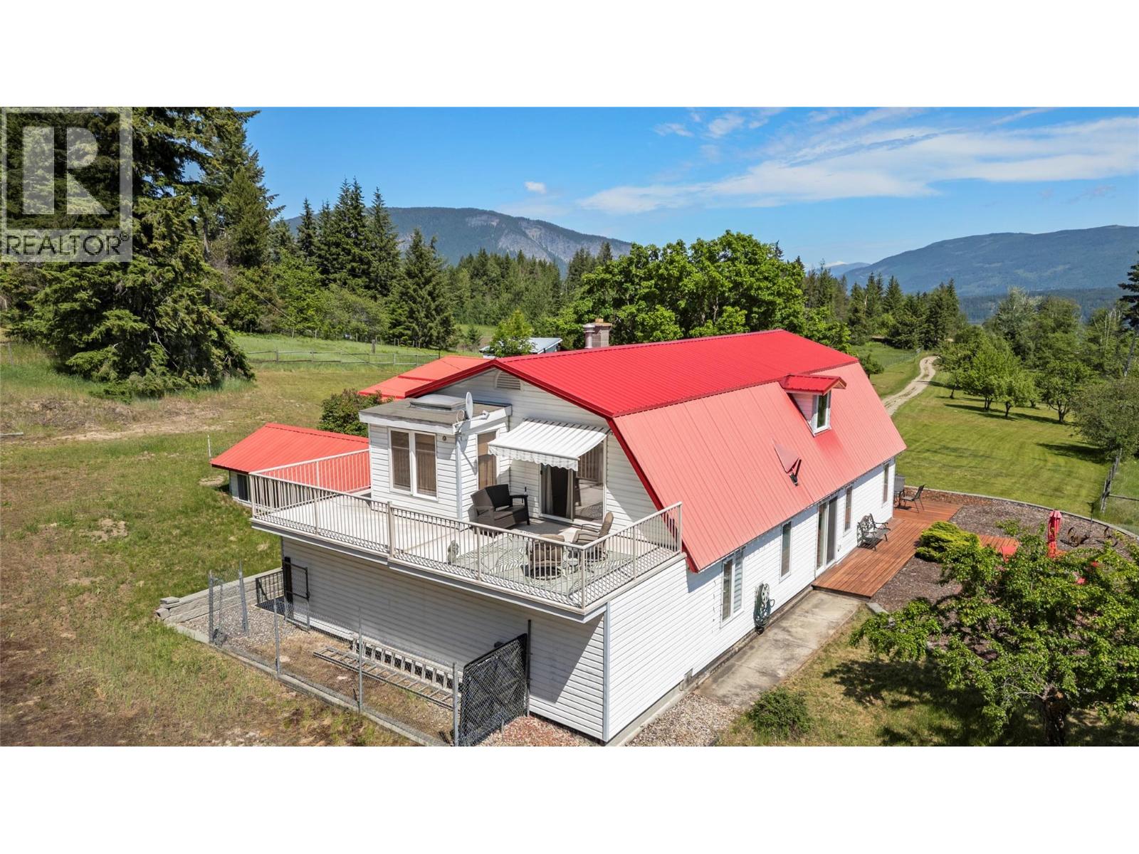 5641 50 Street - photo 2