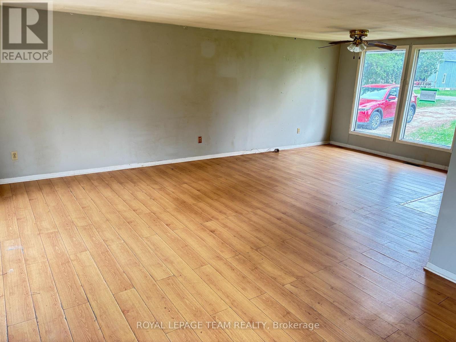 180 INNISVILLE ROAD S ROAD E - 4