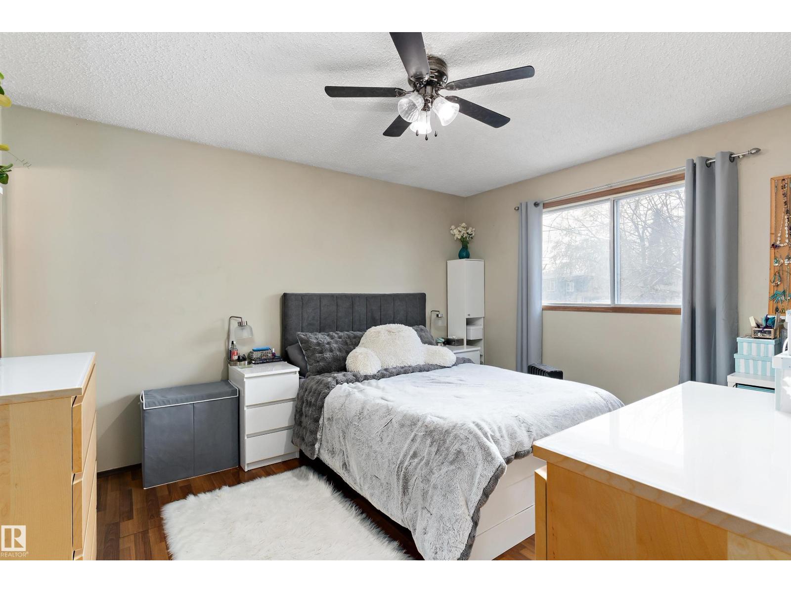 12914 69 ST NW - 20
