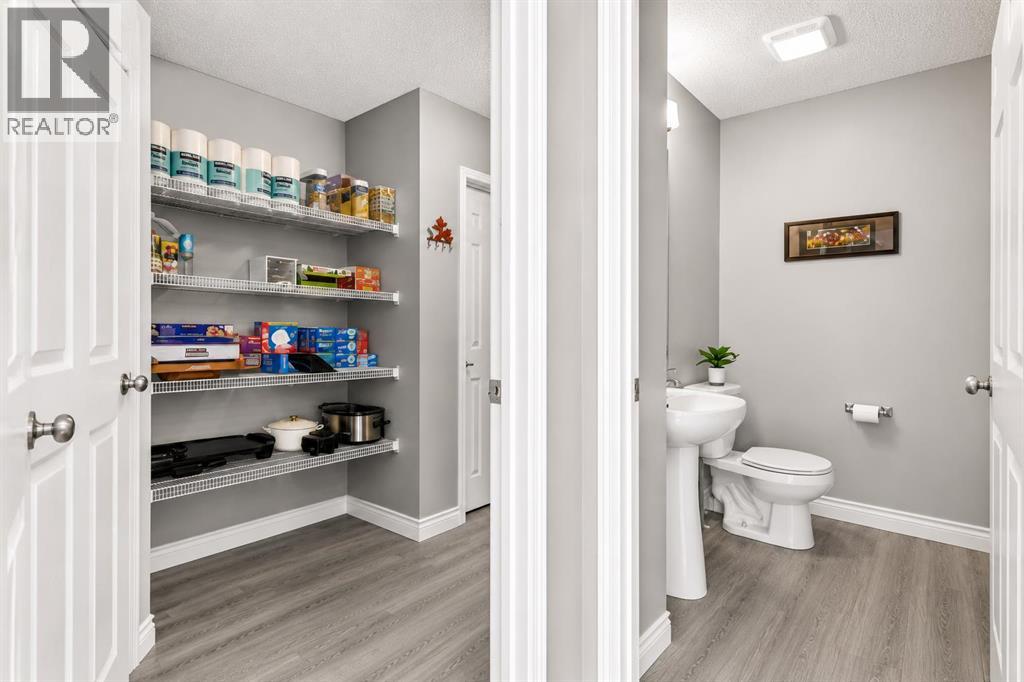 35 Crestmont Drive SW - 17